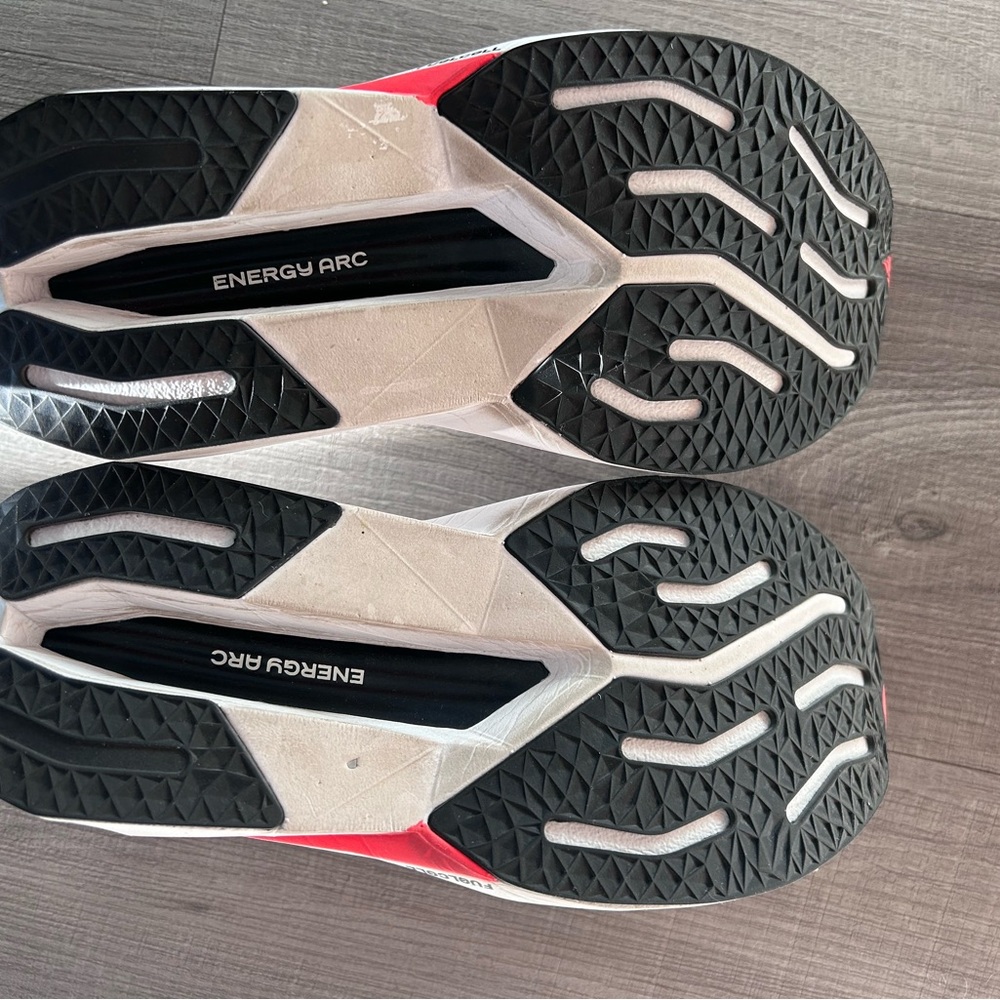 New Balance White Sneakers with Black Logo and Pink Accents - Picture 6 of 8
